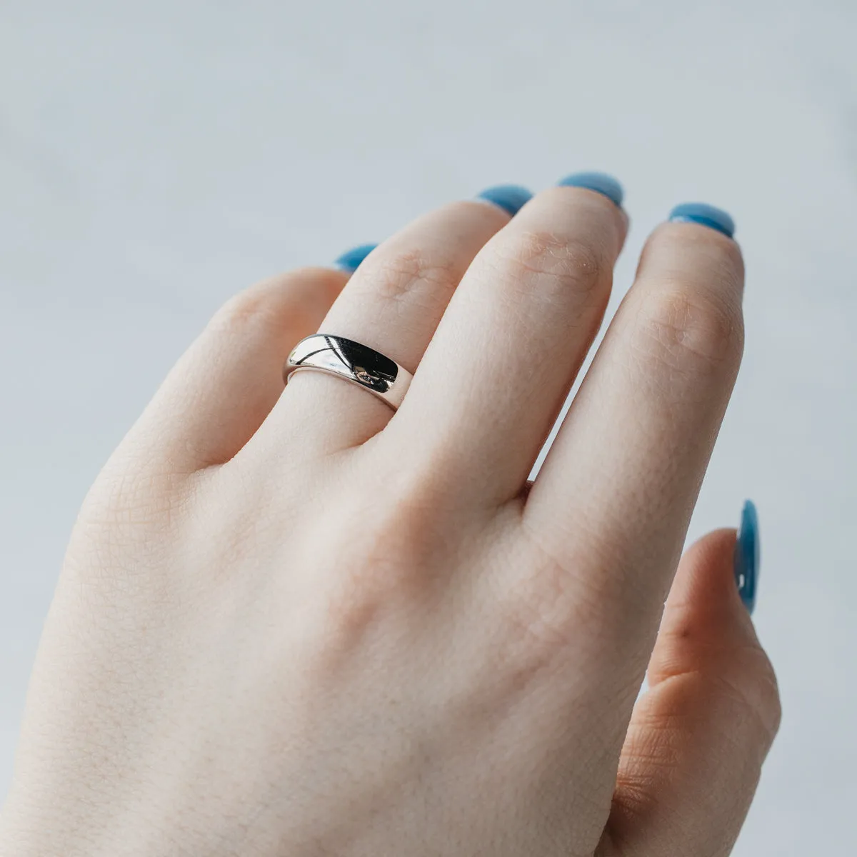 14K White Gold Half Round Comfort Fit Band