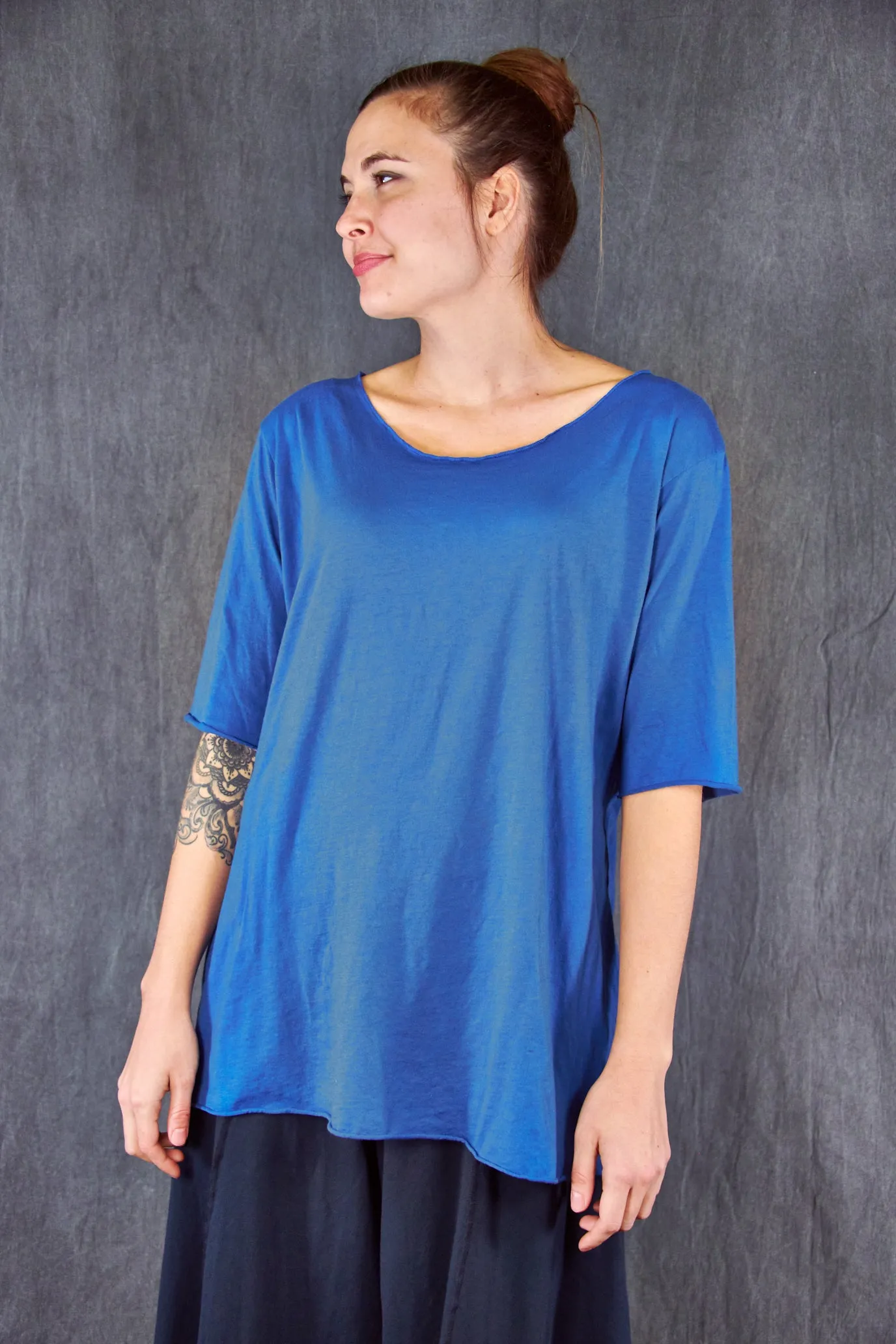 1569 Simple Layer Tee-Delft Blue-U