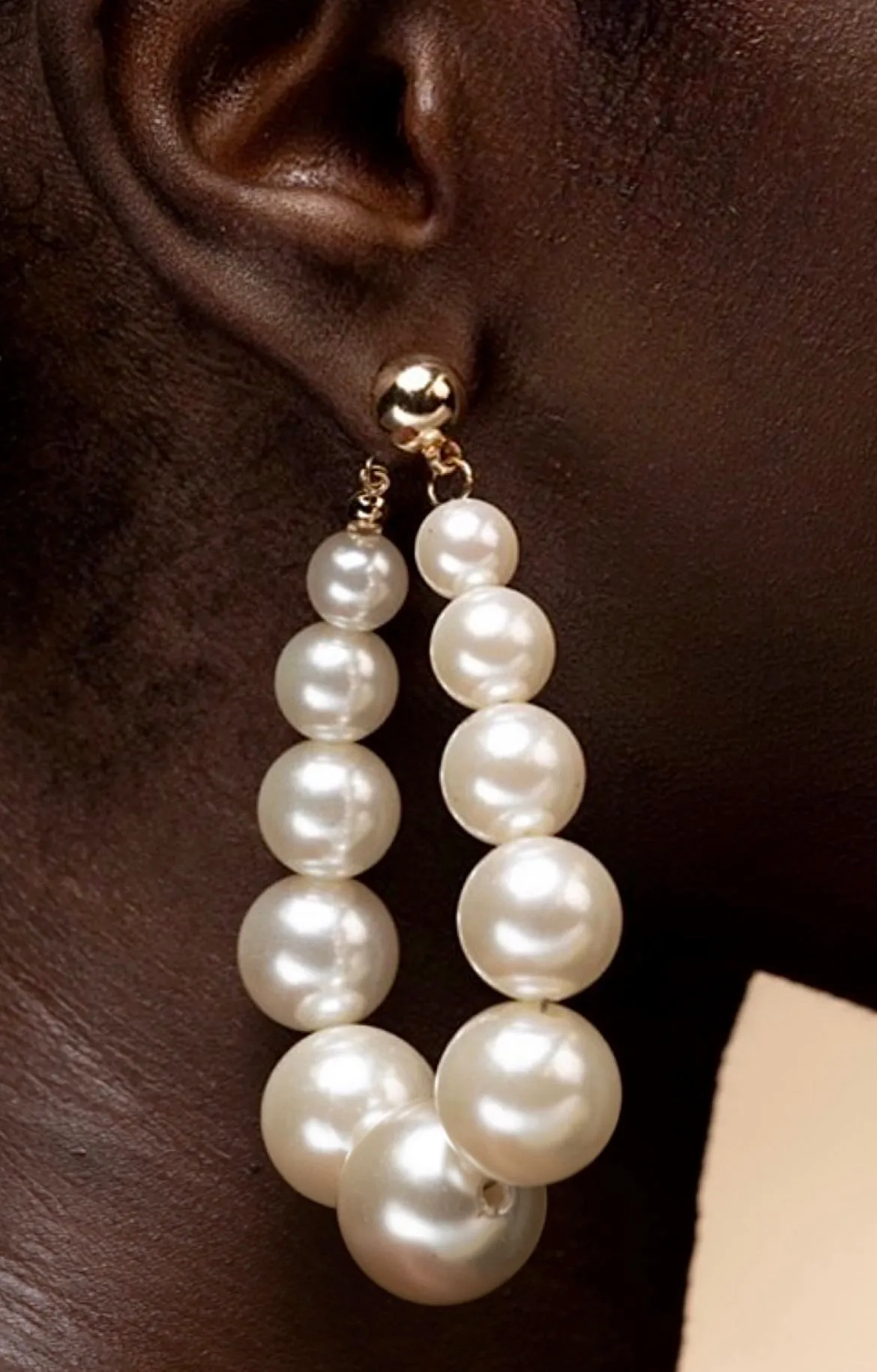 BRIANNA HOOP EARRINGS