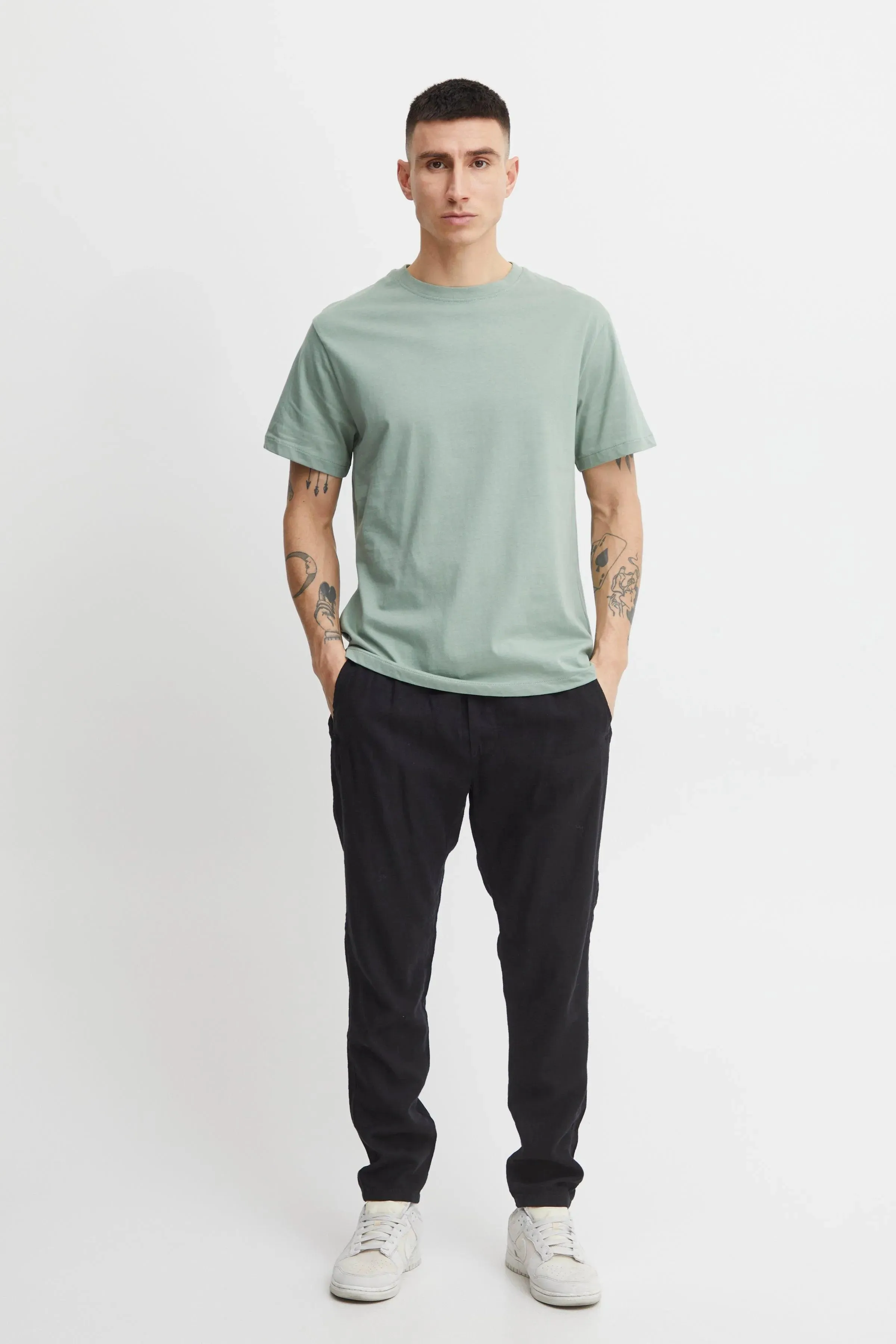 Camiseta !Solid Cadel Lily Pad