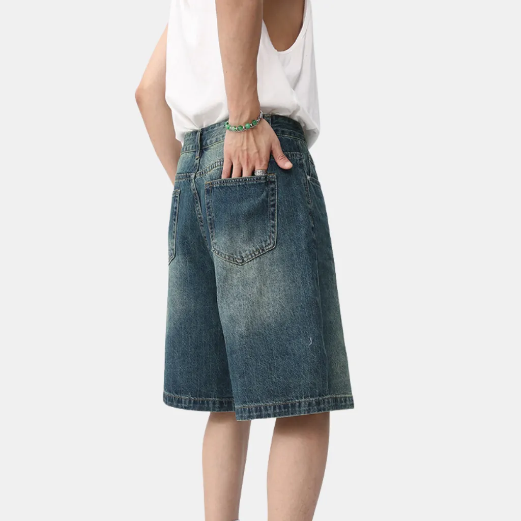 Clean Fit Shorts