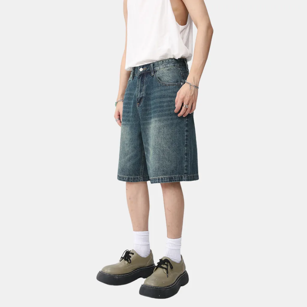 Clean Fit Shorts
