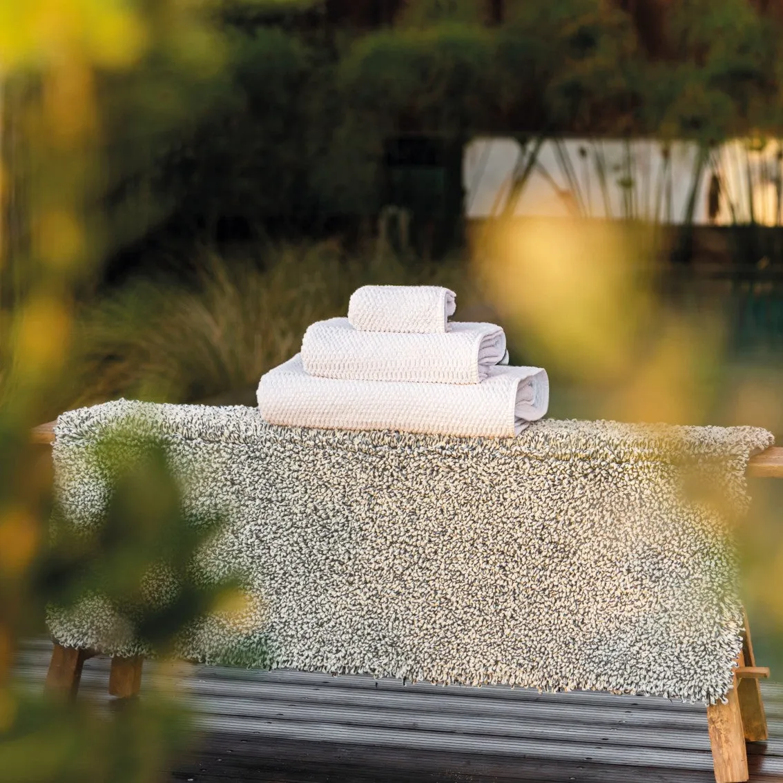 Clean Ocean Bath Rug