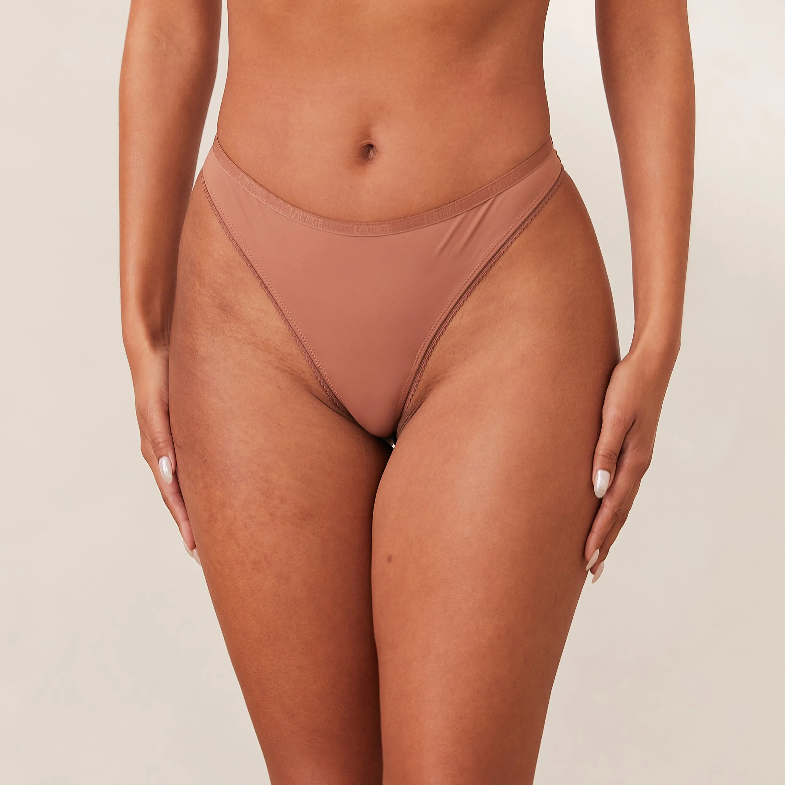 Comfort String - Moka