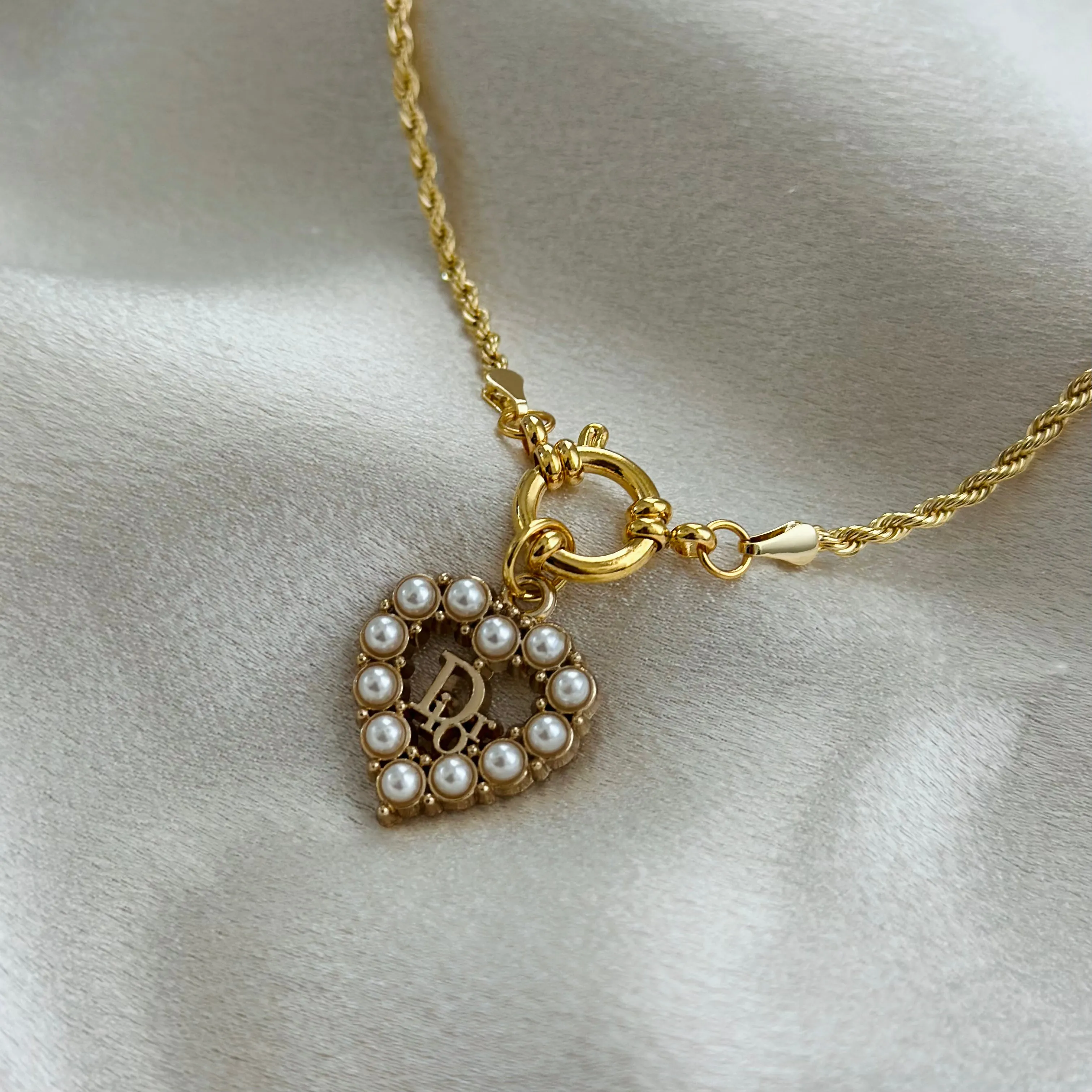 DIOR LUNA ROUND CLASP ROPE CHAIN NECKLACE