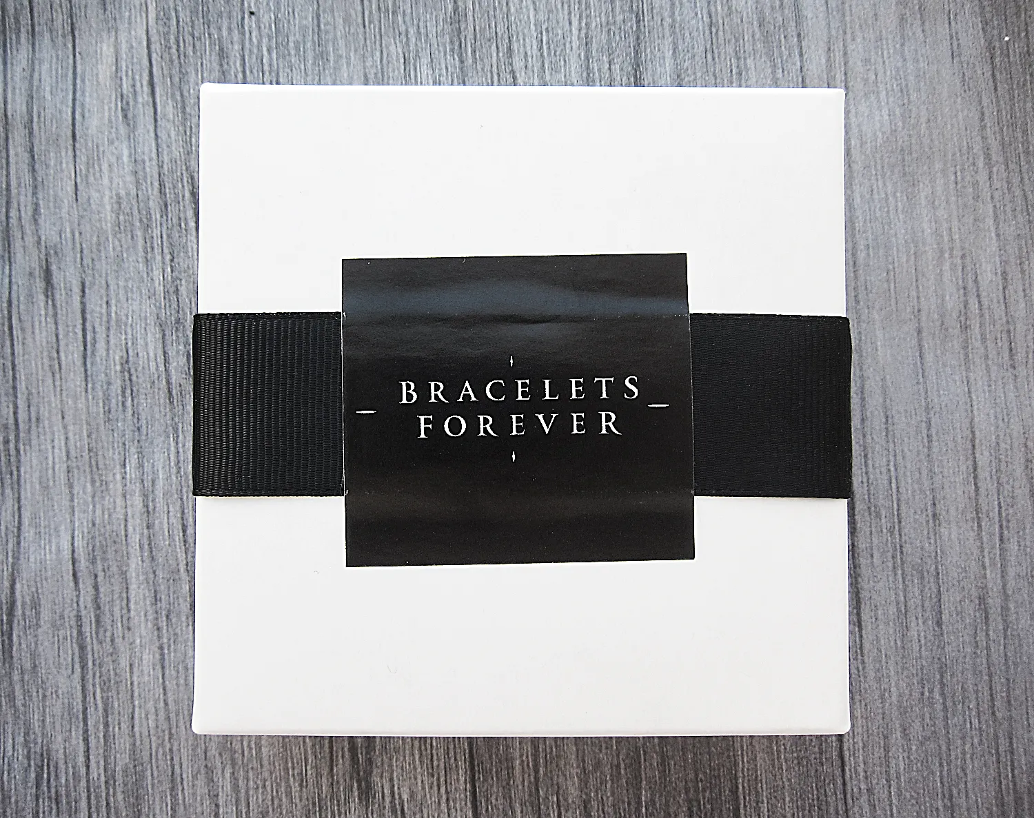 Expensive Pearl and Rhodonite women's bracelet