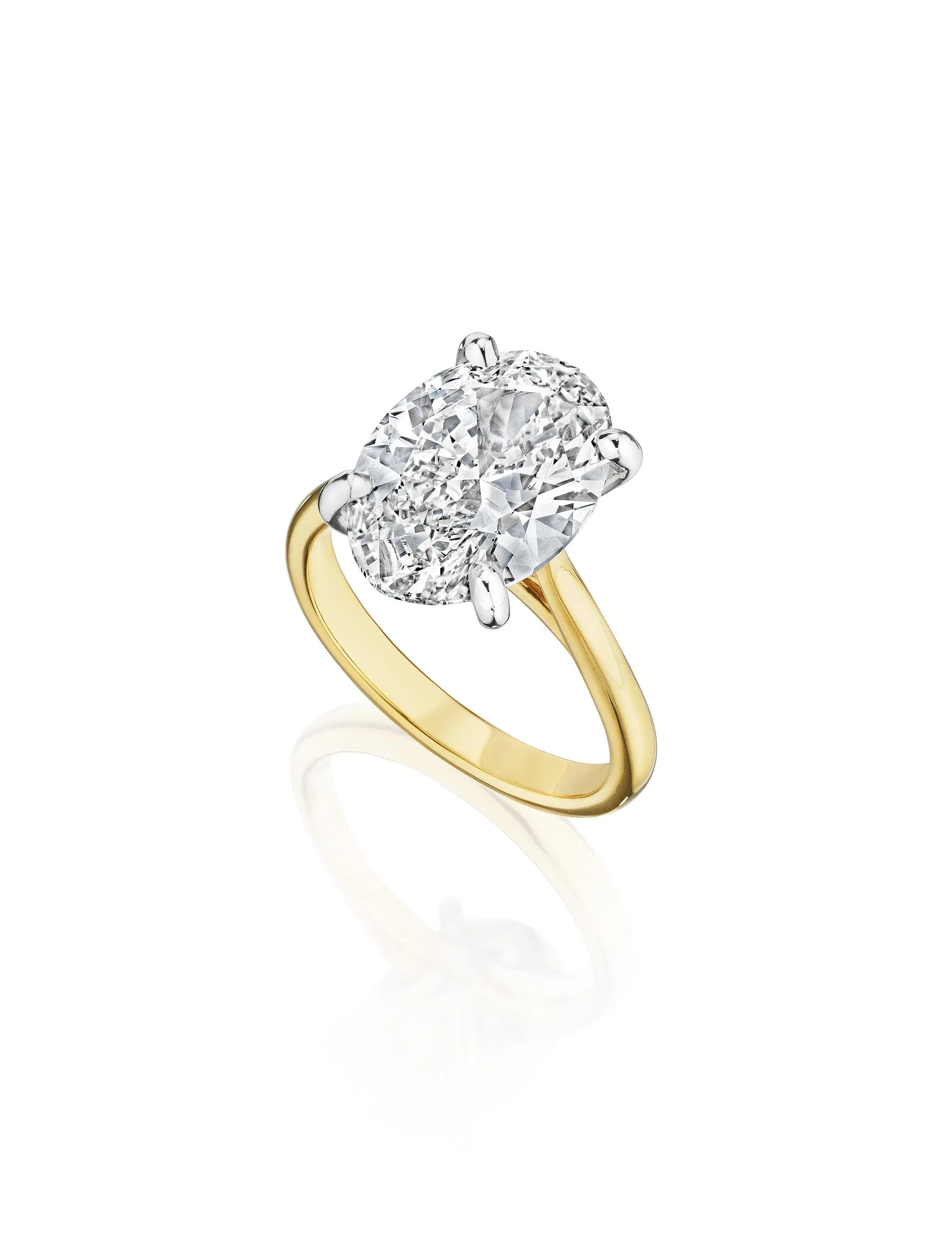 Fink's Exclusive Solitaire Oval Engagement Ring