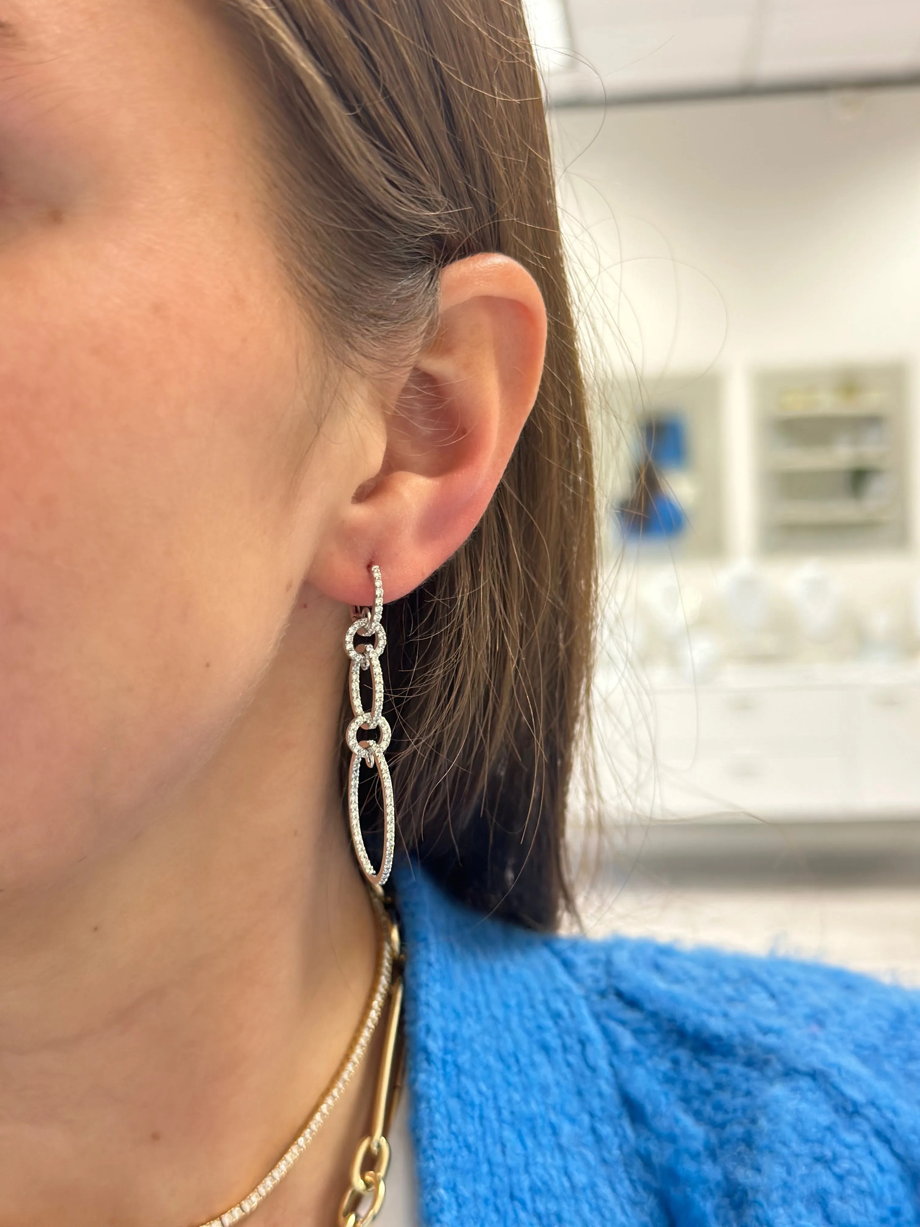 Graduated Oval Link Dangle Earrings