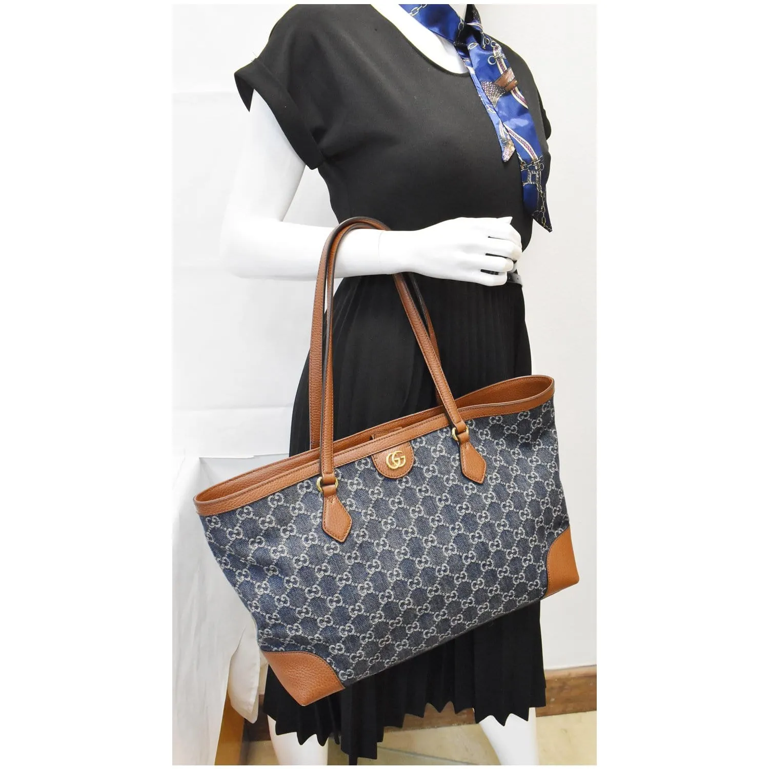GUCCI Ophidia GG Medium Jacquard Denim Tote Bag Dark Blue 631685