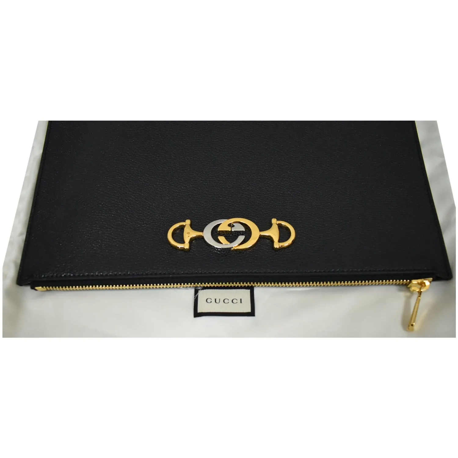 GUCCI Zumi Grainy Leather Pouch Black 570728 - 25% OFF