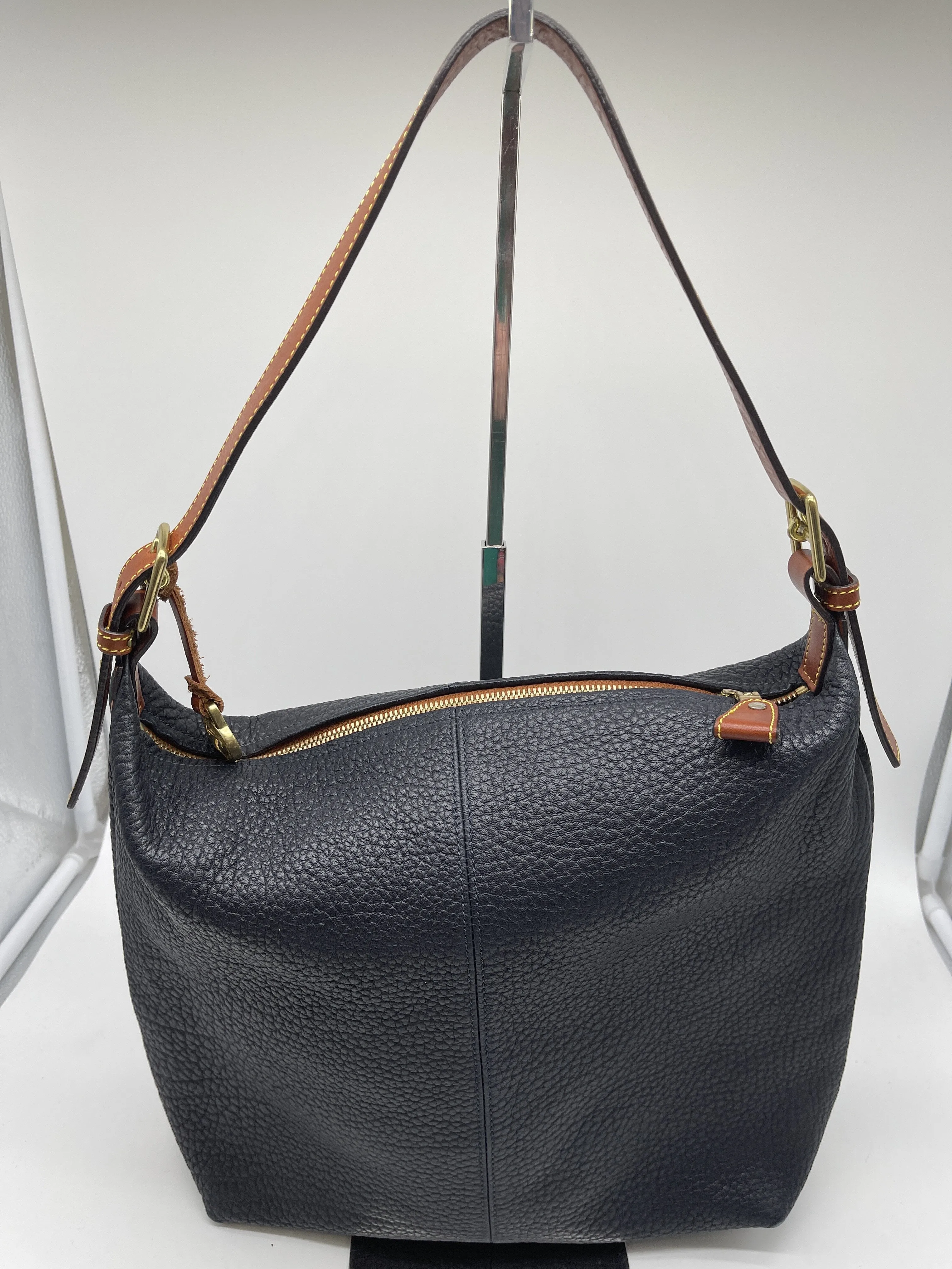 Handbag Designer By Dooney And Bourke  Size: Medium