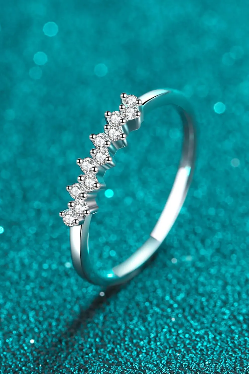 Hazel Blues® | Eye-Catching 925 Sterling Silver Moissanite Ring