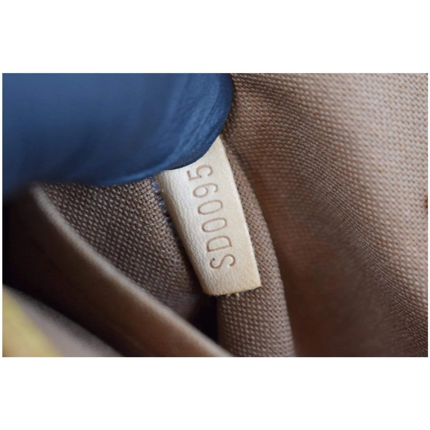 LOUIS VUITTON Batignolles Vertical Monogram Canvas Tote Bag Brown - 25% OFF