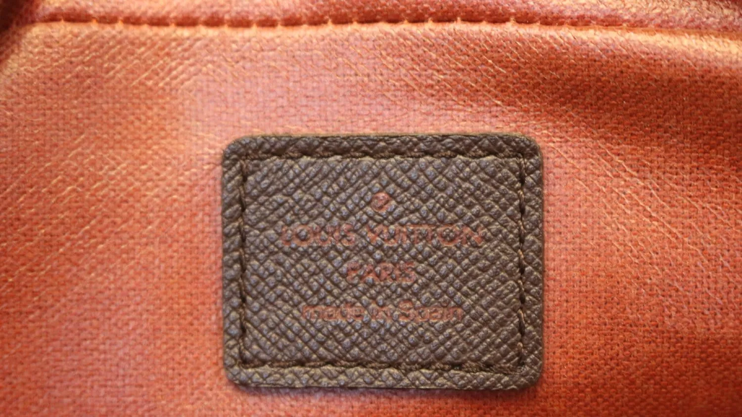 LOUIS VUITTON Damier Ebene Trousse Toilette Cosmetic Pouch - Sale