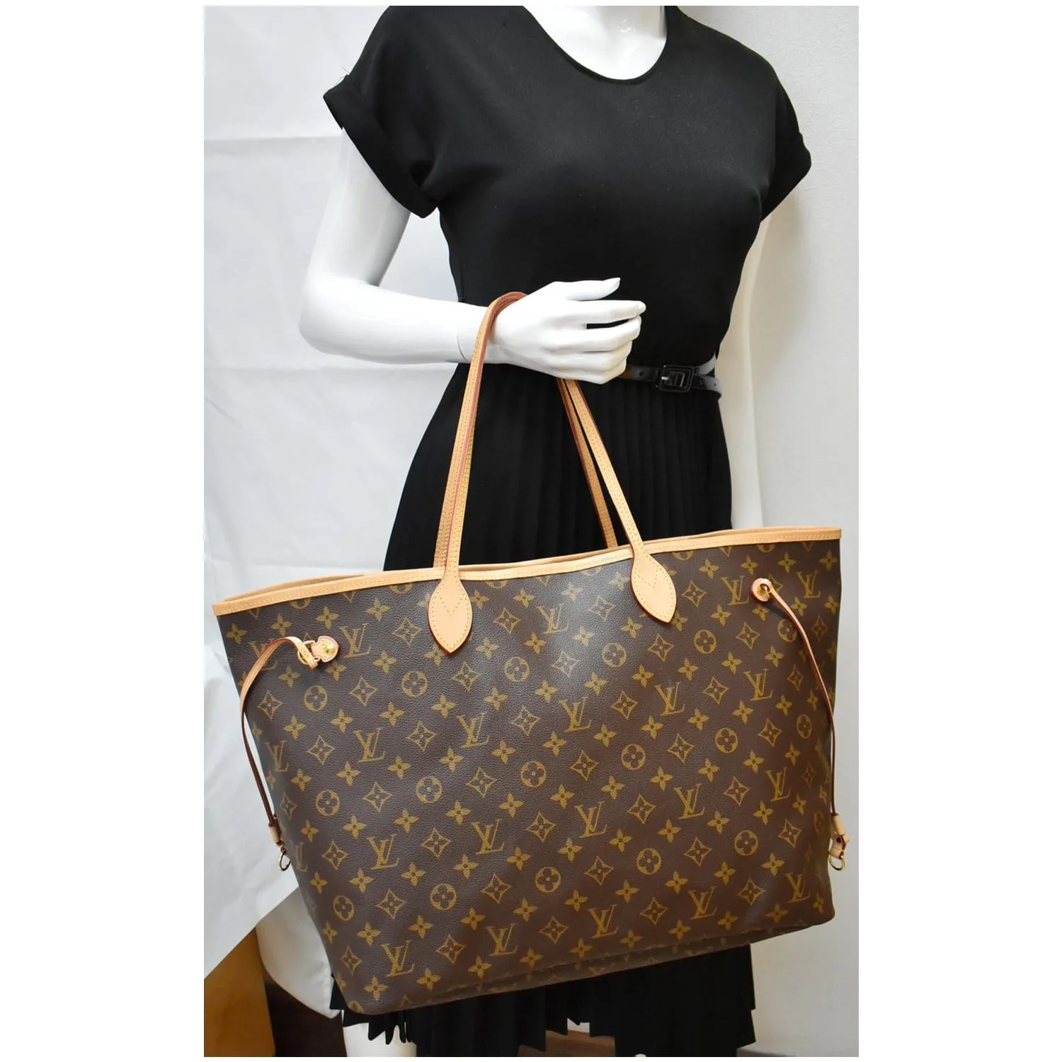 LOUIS VUITTON Neverfull GM Monogram Canvas Tote Bag Brown