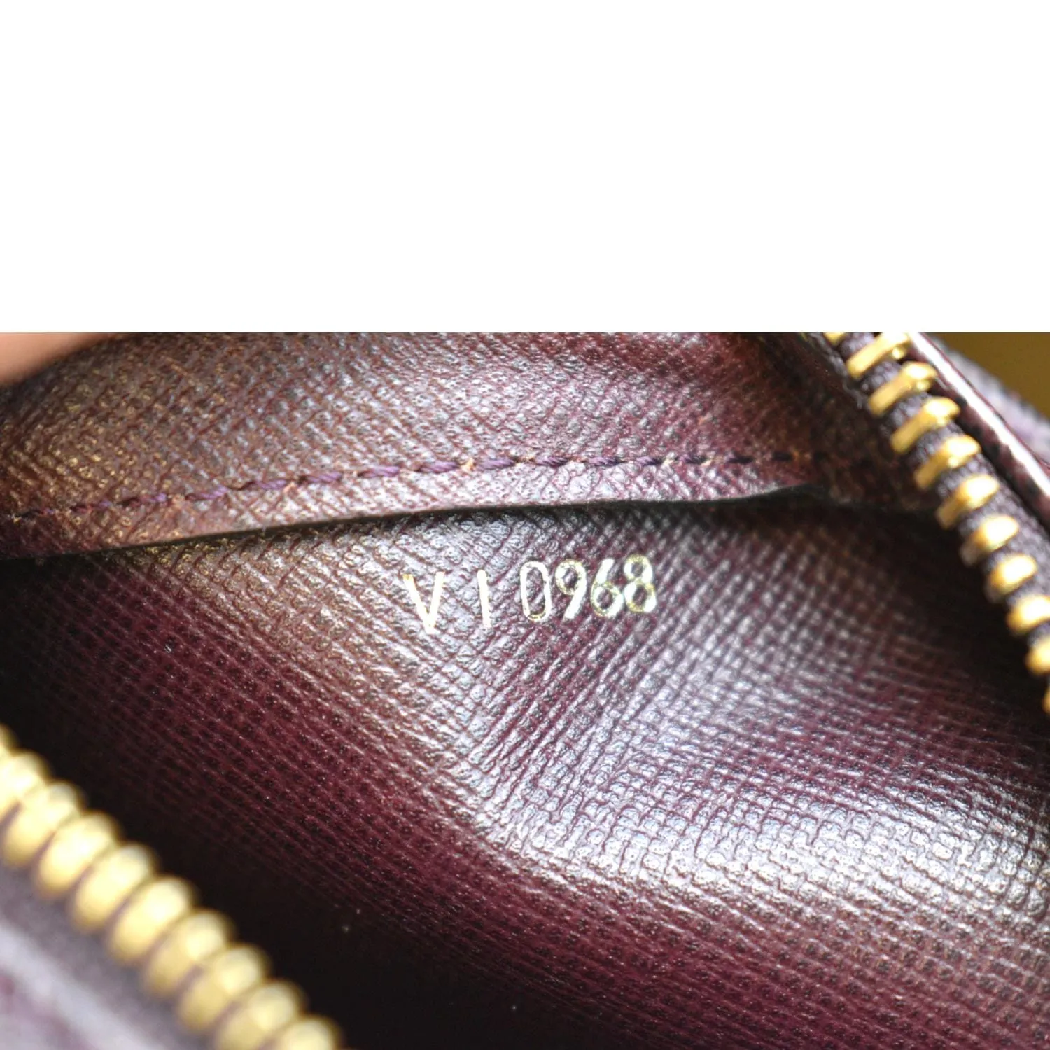 LOUIS VUITTON Orsay Taiga Leather Clutch Bag Purple