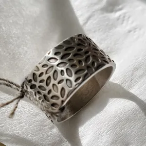 Martha Sullivan Wide Leaf Sterling Band