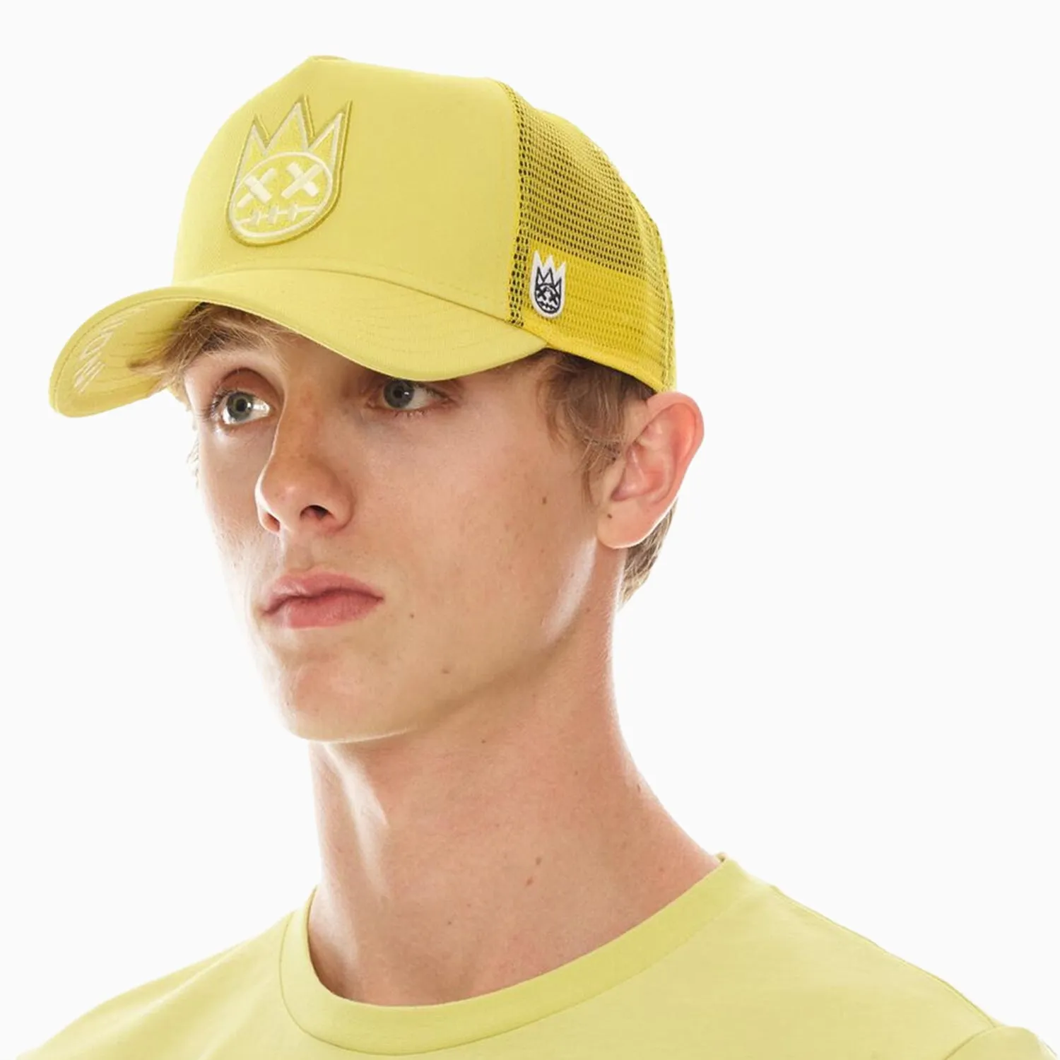 Men's Clean Logo Trucker Curved Visor Hat