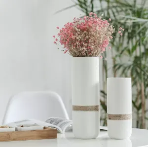 Minimal Cylinder Vase - Matte White