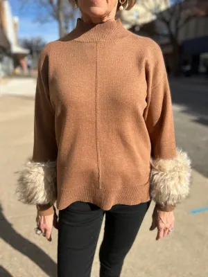 Ost Relaxed Sweater with Faux Fur