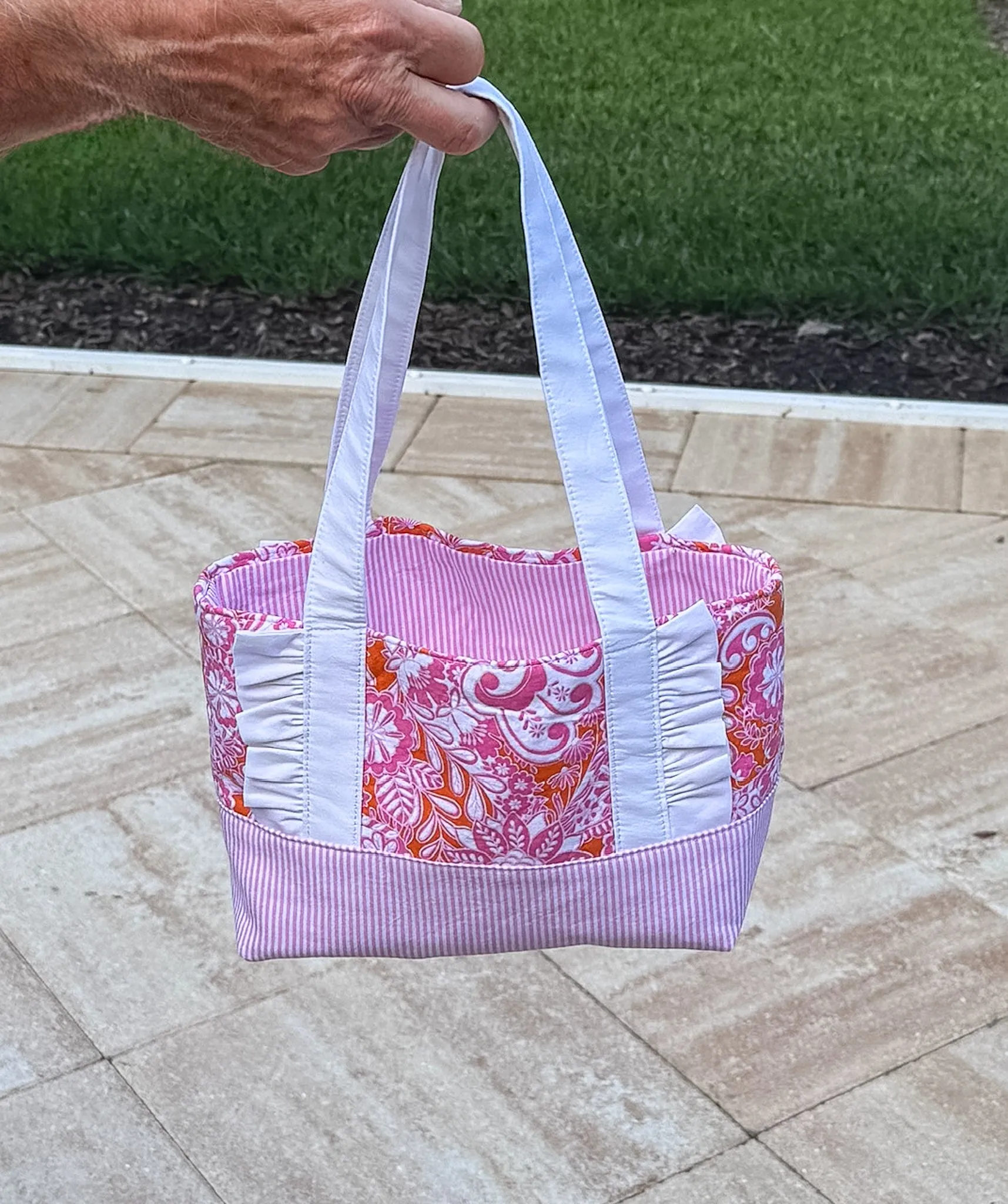 Ottava Ruffle Tote Bag