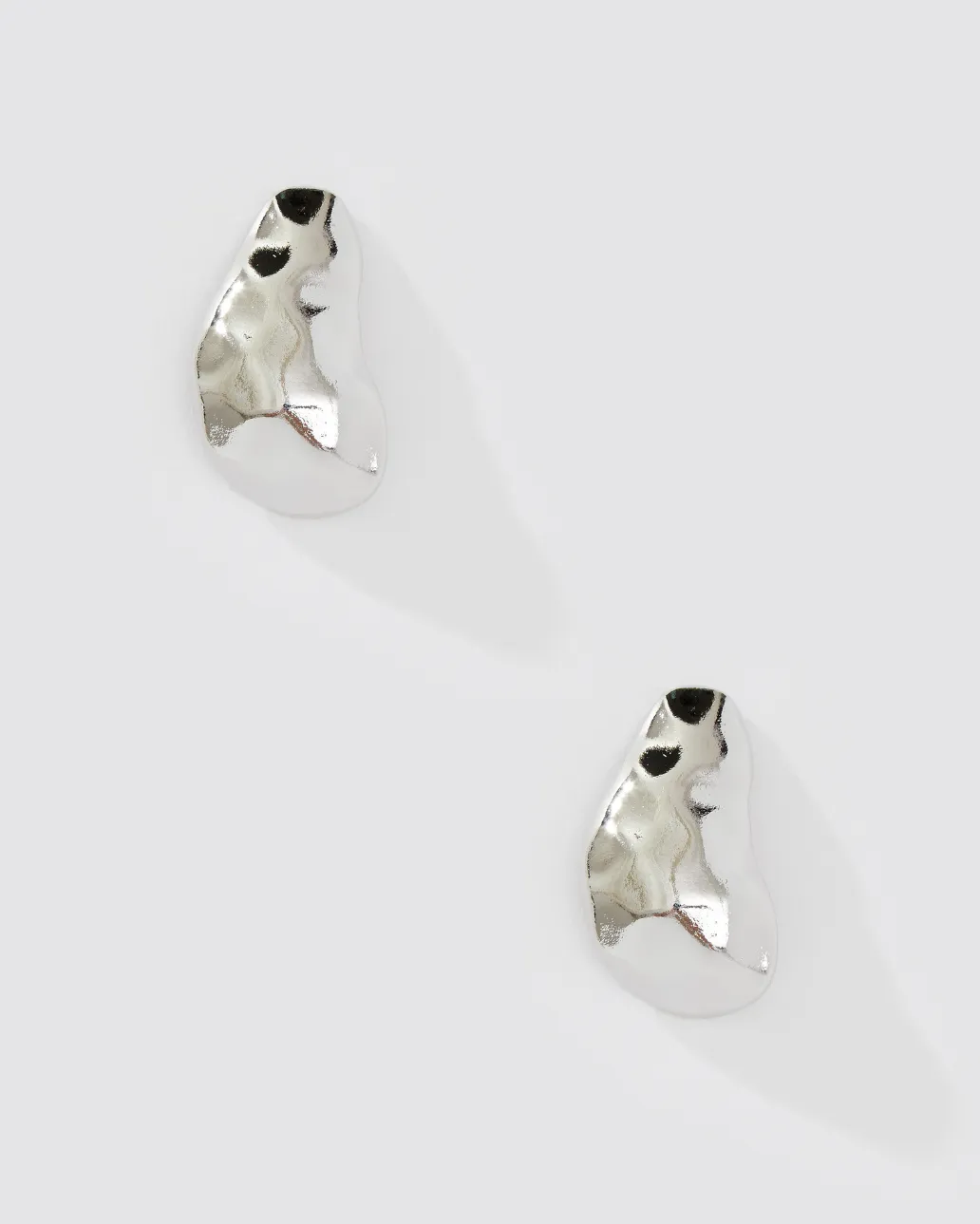 PEAR STATEMENT EARRING