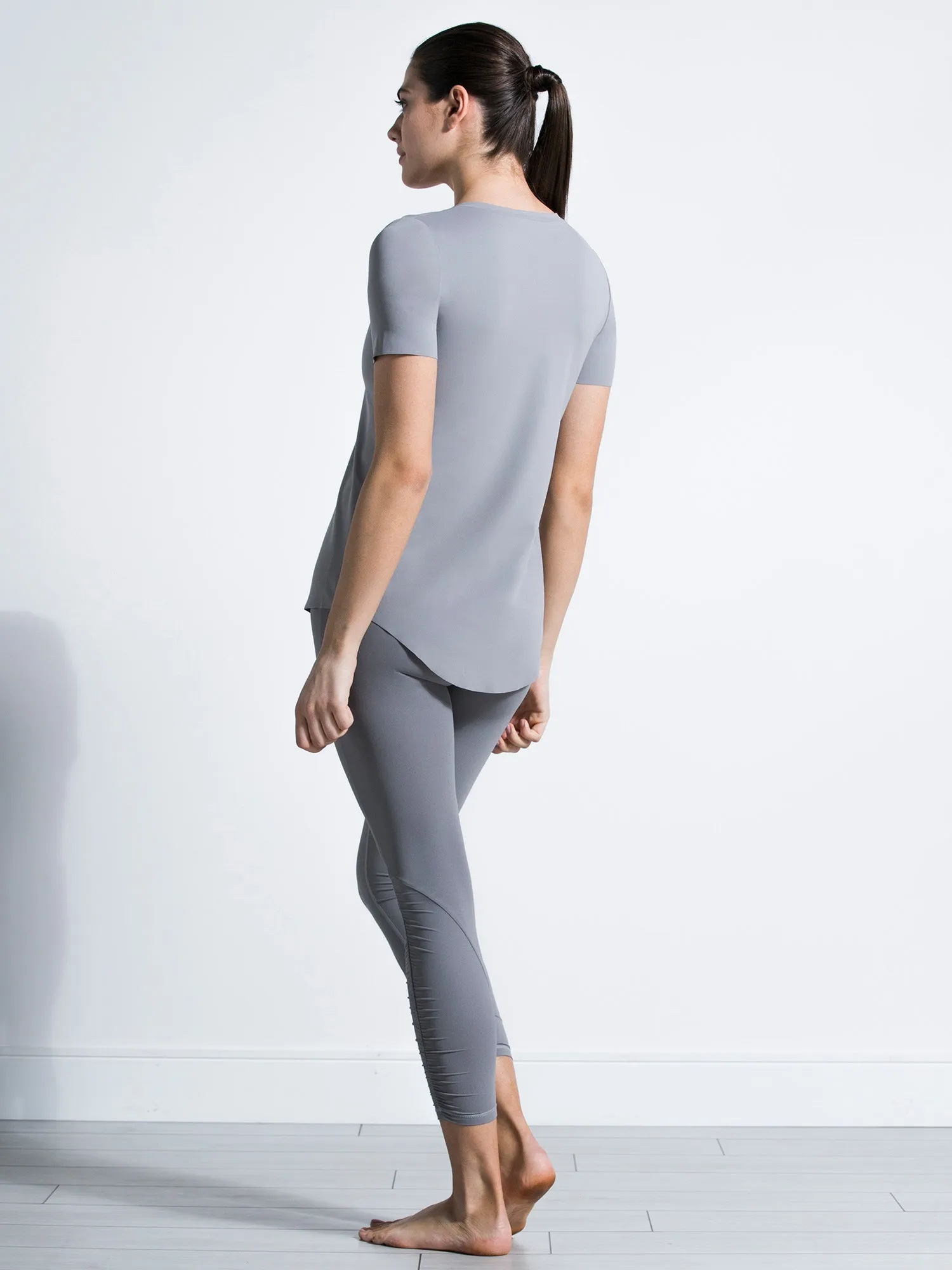RELAXED NUDE TEE, LUNAR GREY