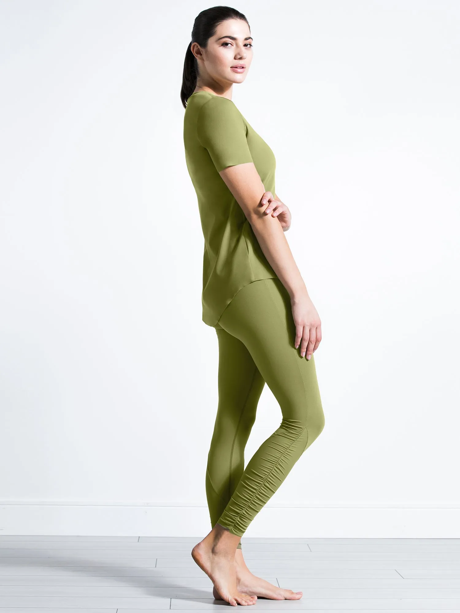 RELAXED NUDE TEE, MUSTARD