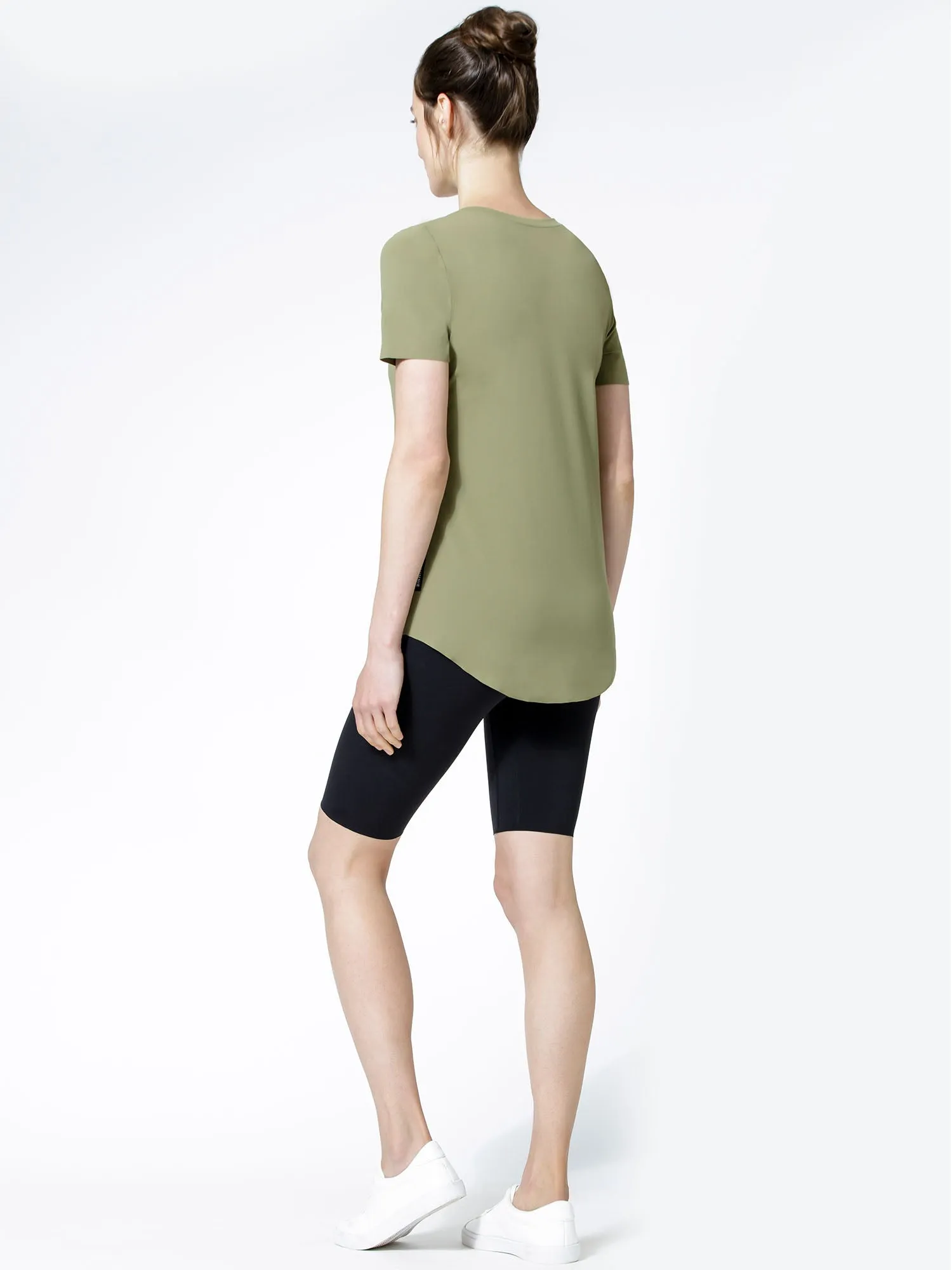 RELAXED NUDE TEE