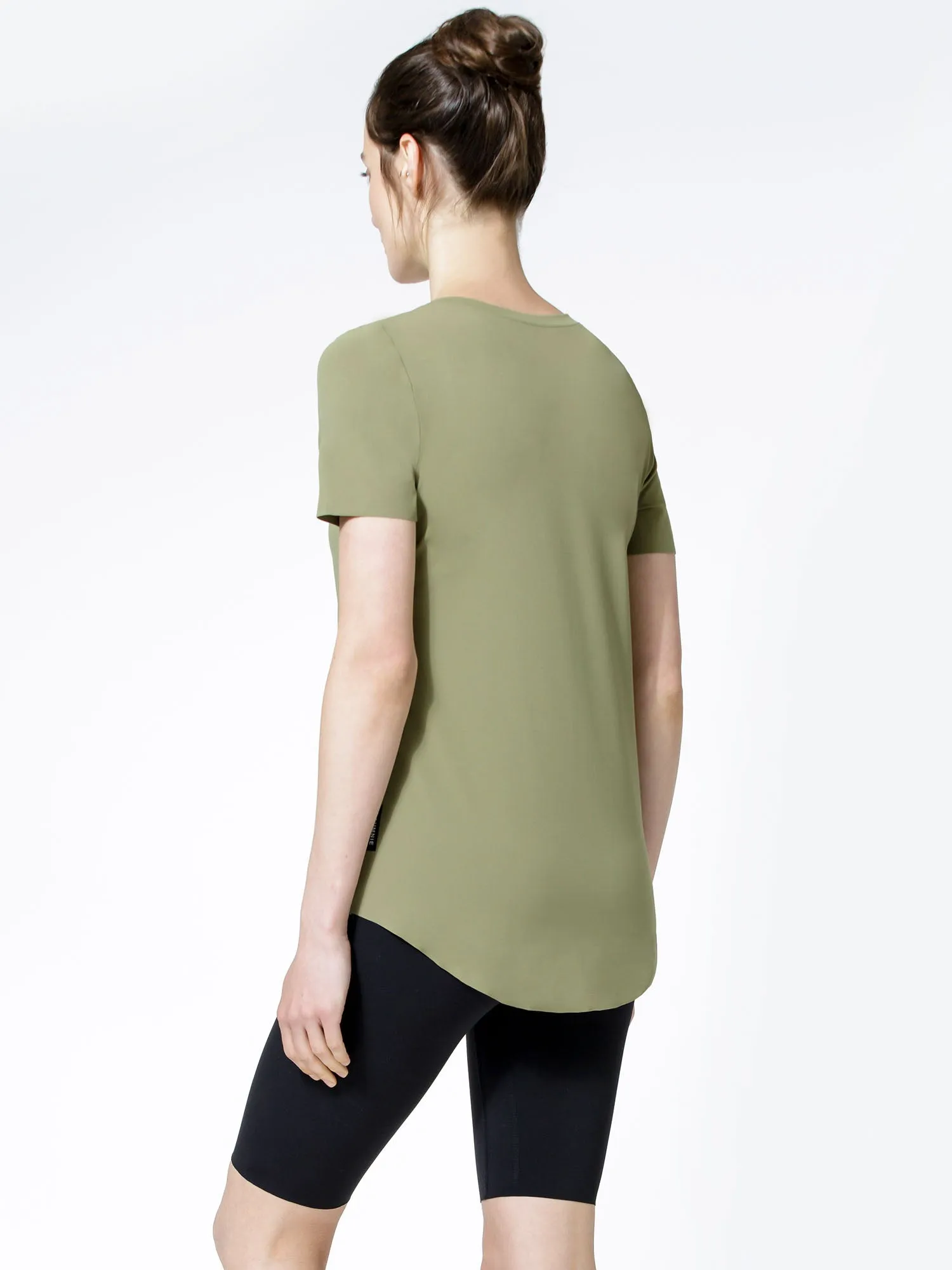 RELAXED NUDE TEE