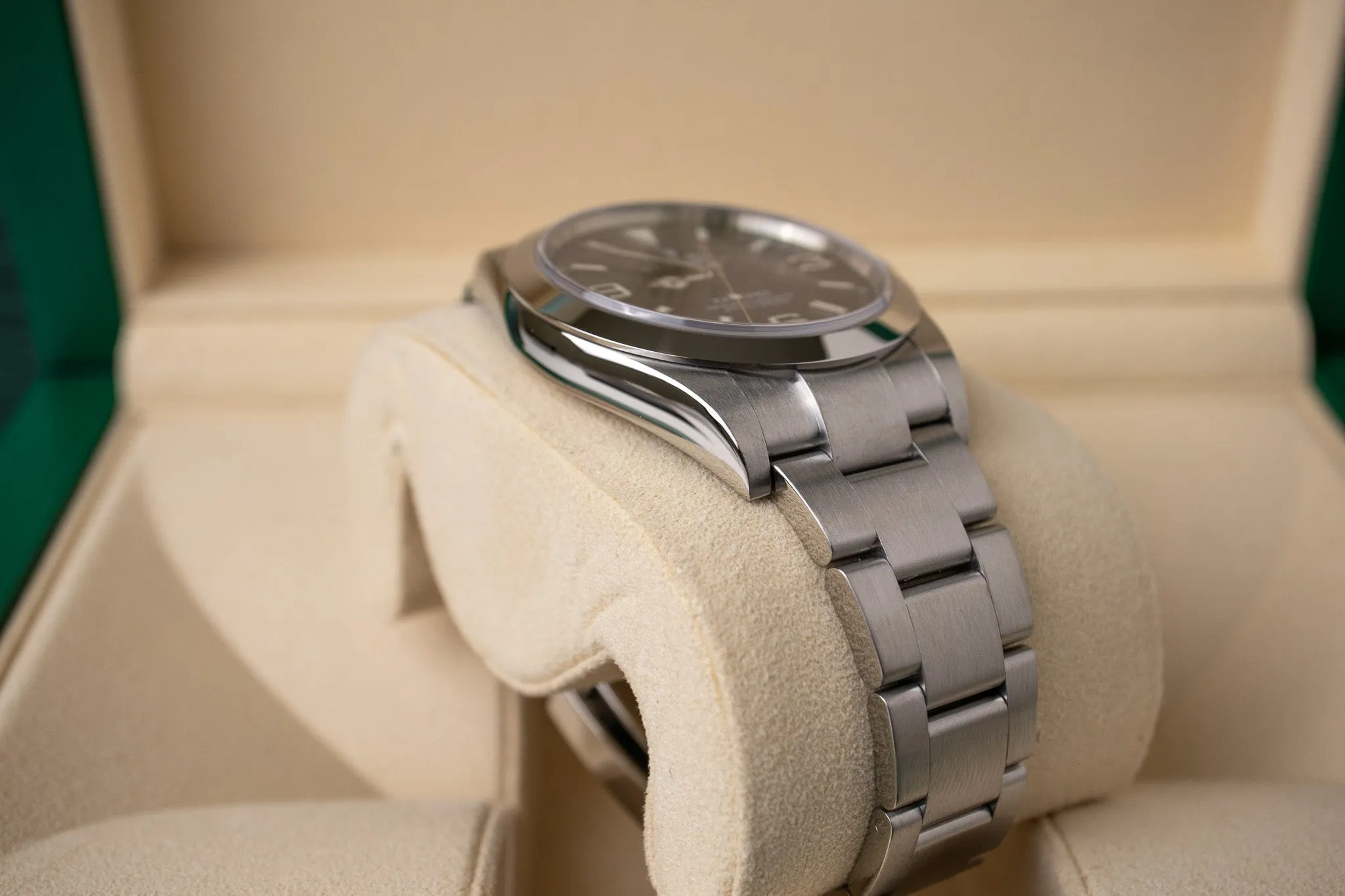 Rolex Explorer I 214270