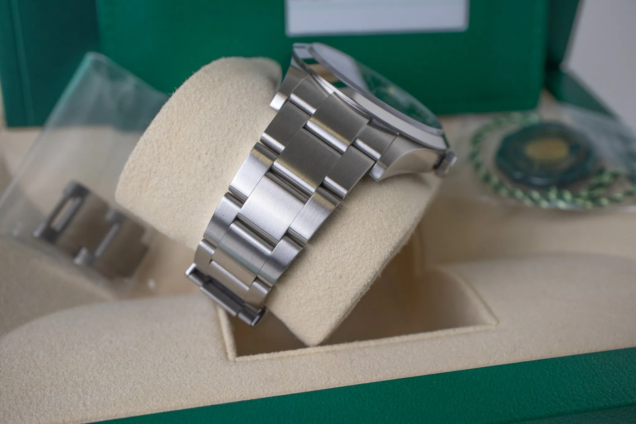Rolex Explorer I 214270