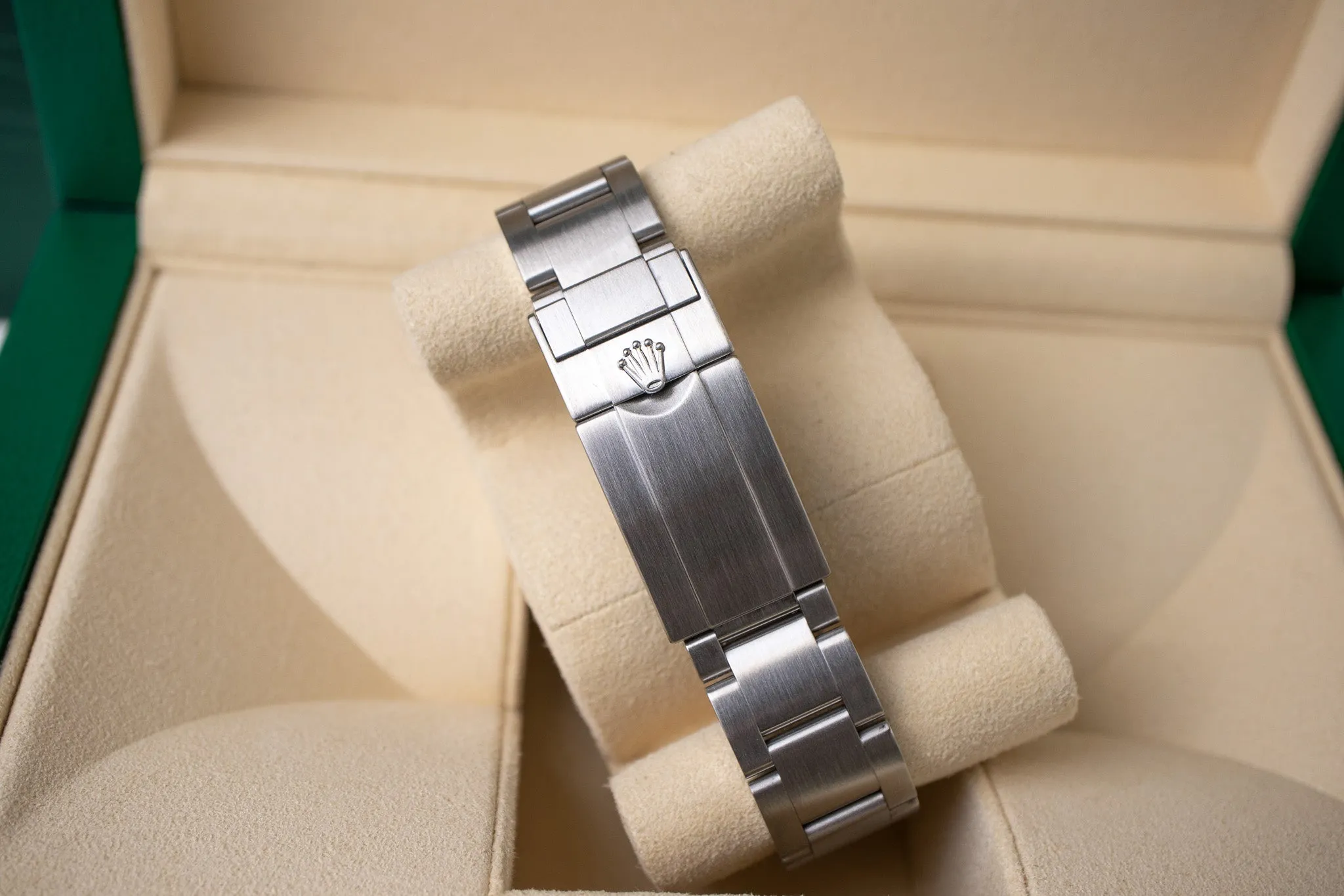 Rolex Explorer I 214270