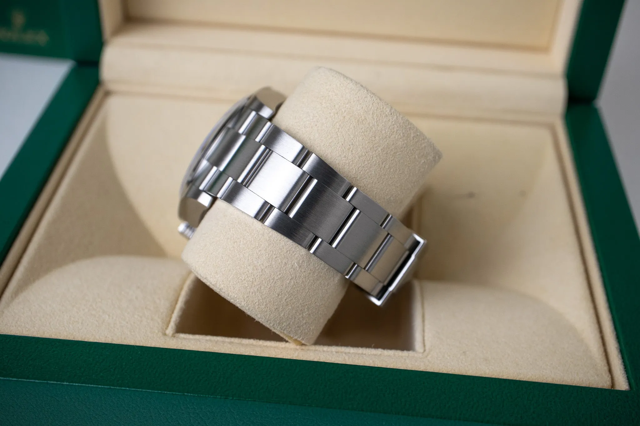Rolex Explorer I 214270