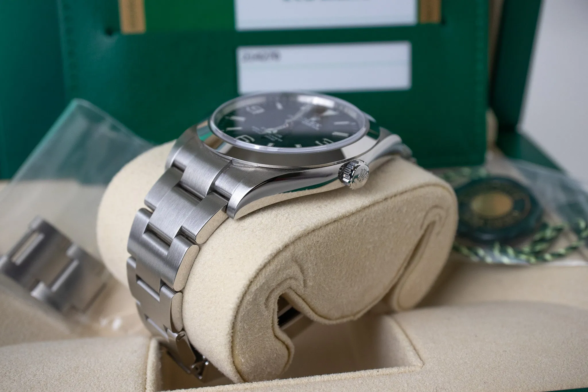 Rolex Explorer I 214270