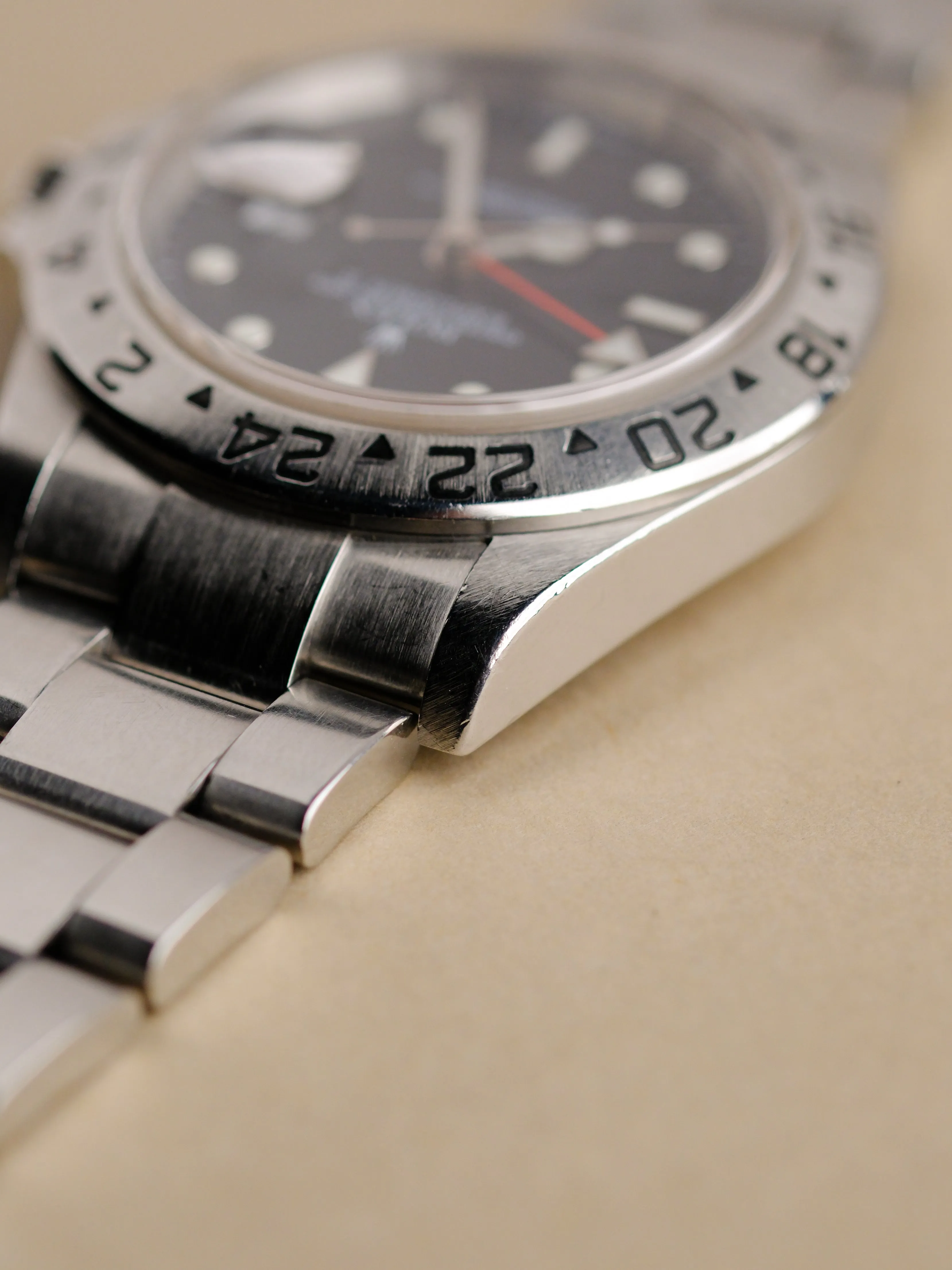 Rolex Explorer ii 16570 - F Serial