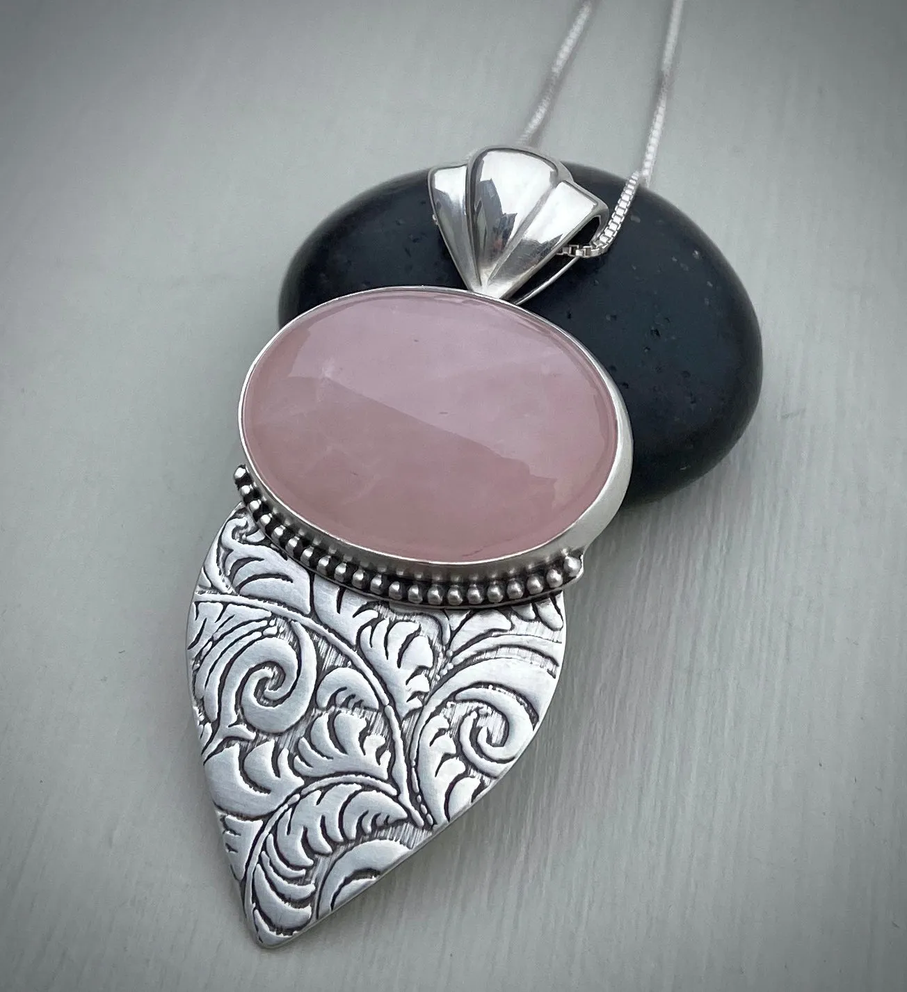 Rose Quartz Flourish Pendant
