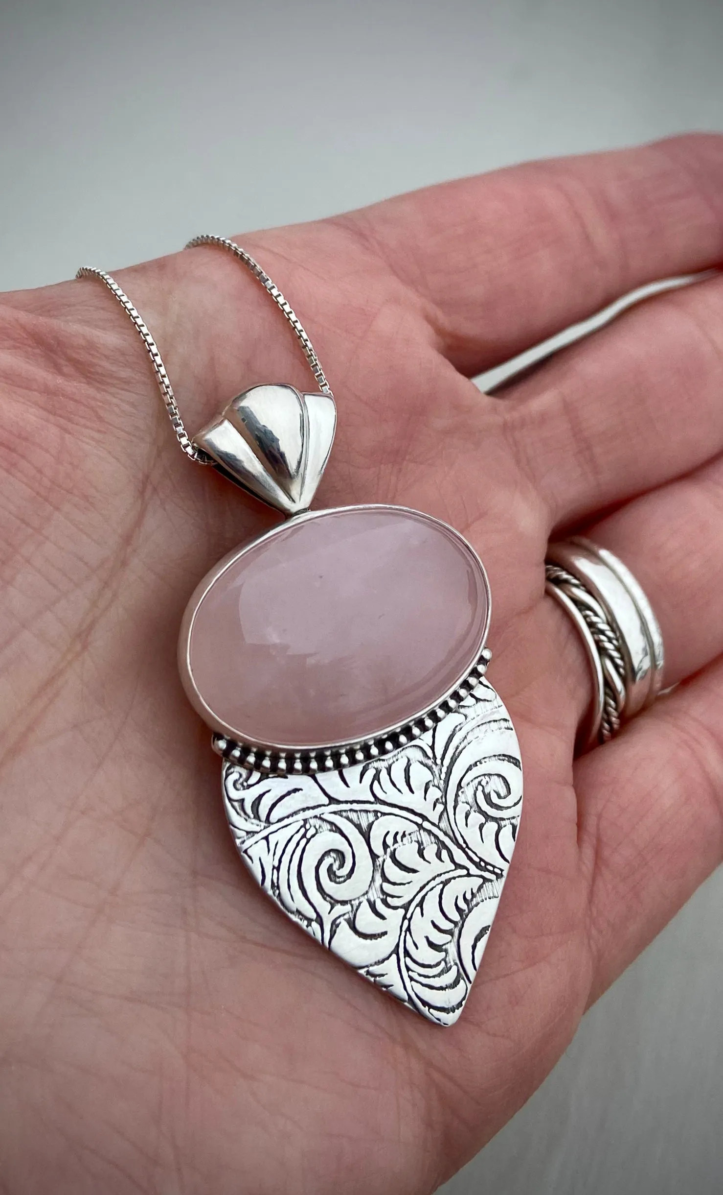 Rose Quartz Flourish Pendant
