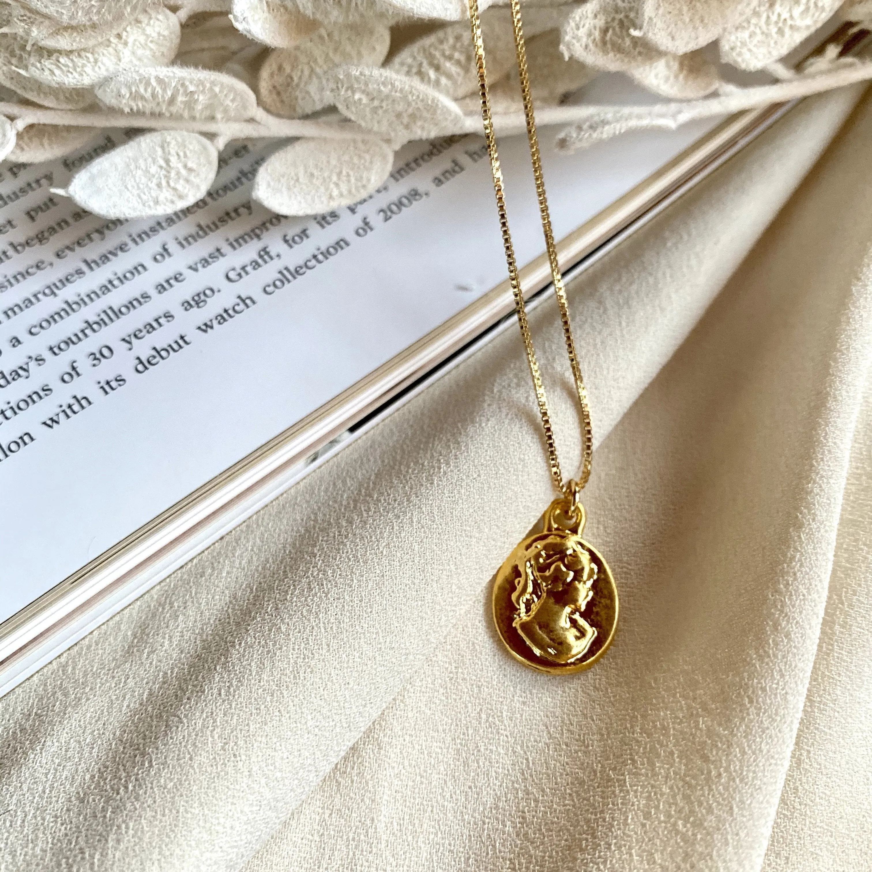 simple coin  necklace