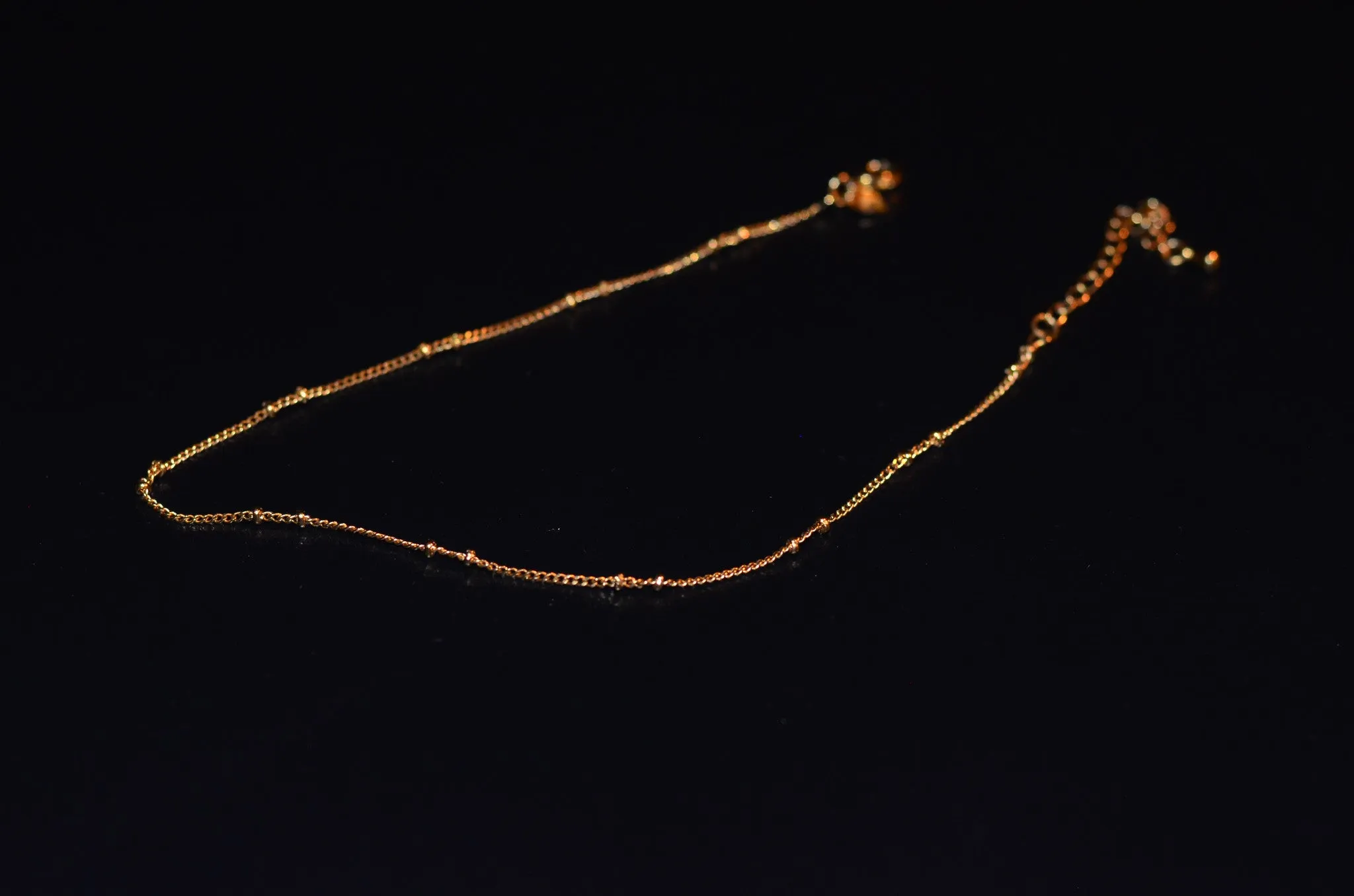 Simple gold anklet