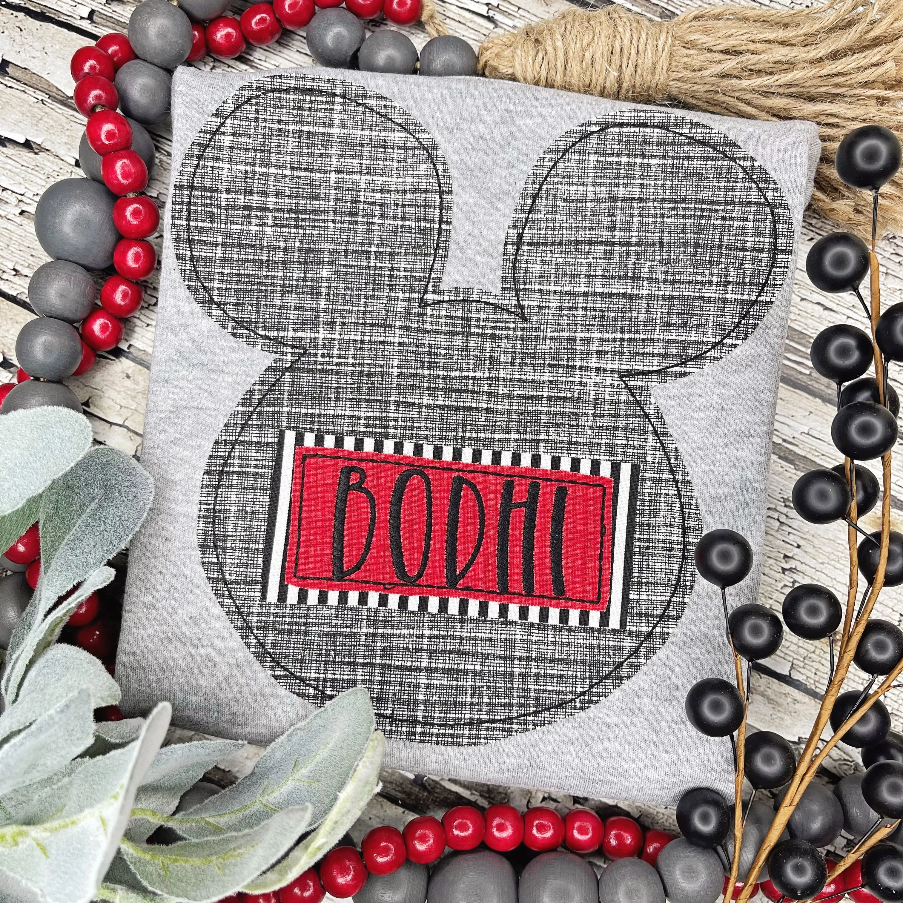 {Simple Mickey Mouse} applique tee
