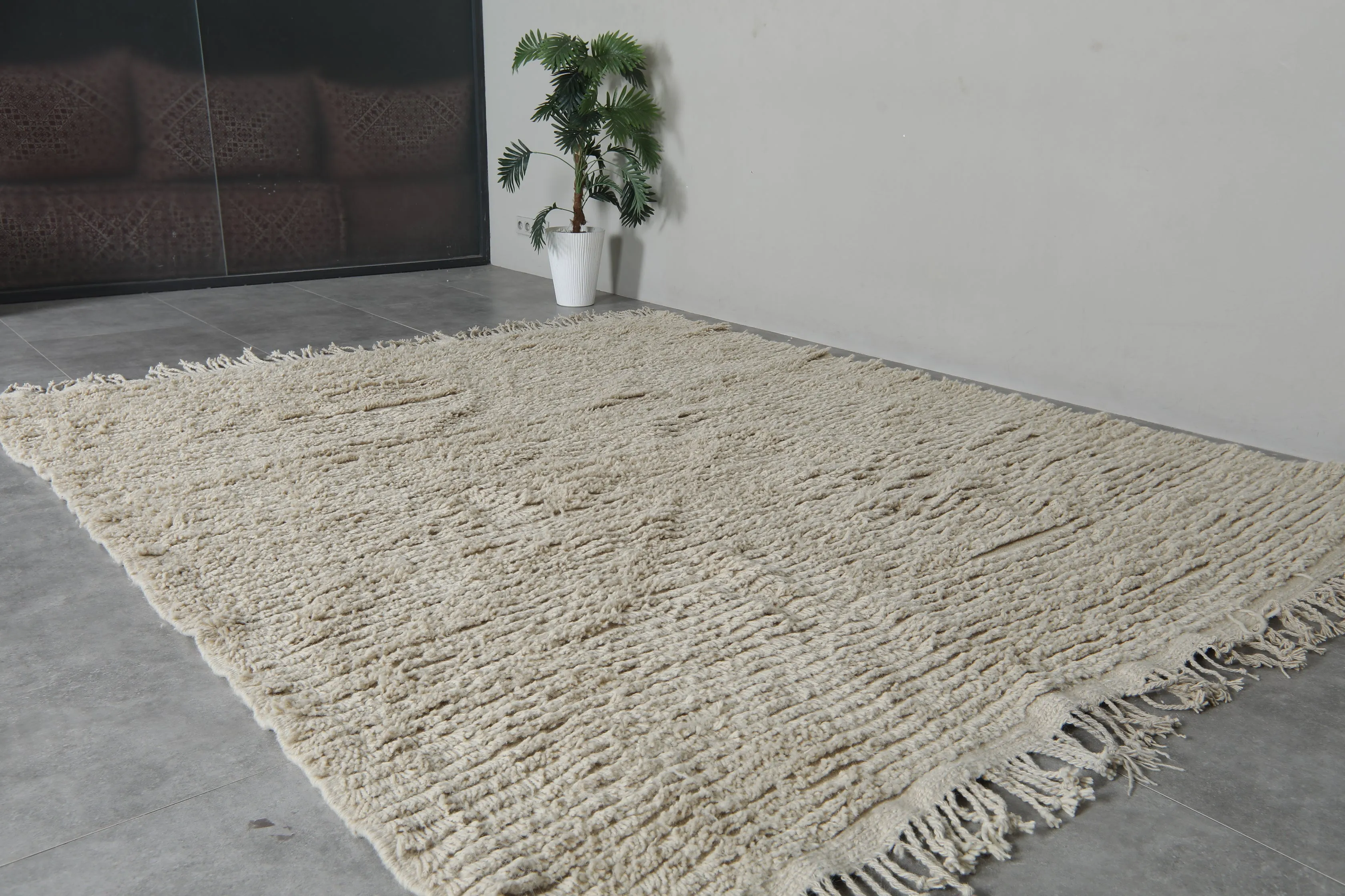 Simple moroccan rug 7.8 FT X 9 FT