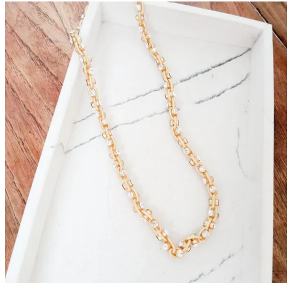 Twisted Rhinestone Statement Necklace 18"