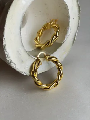 Twisted Statement Hoop