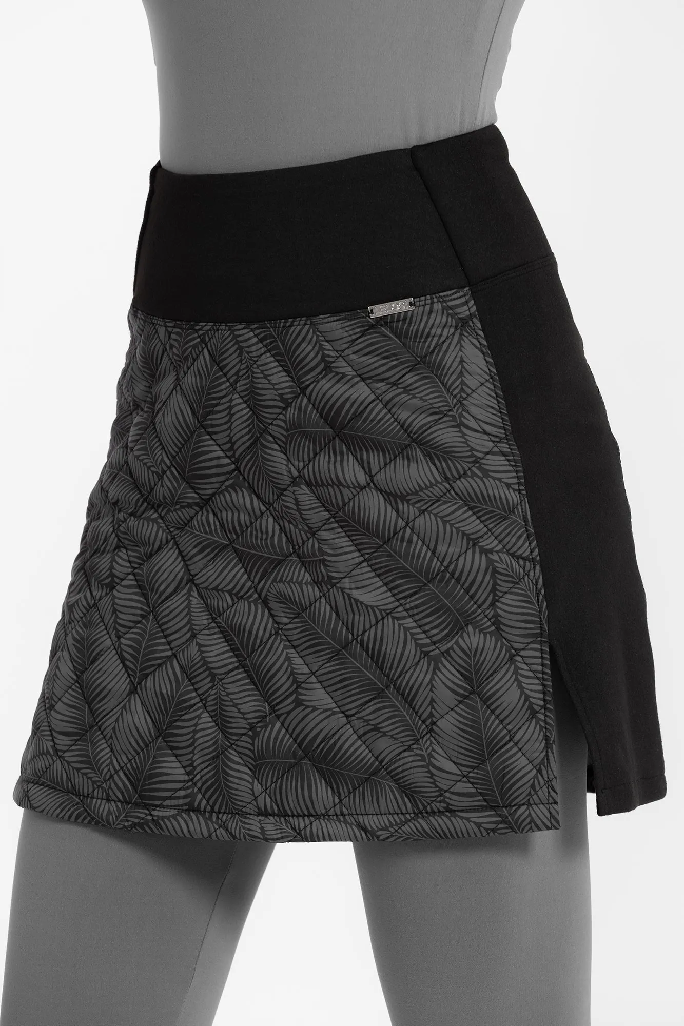 Winter skirt Ecuador